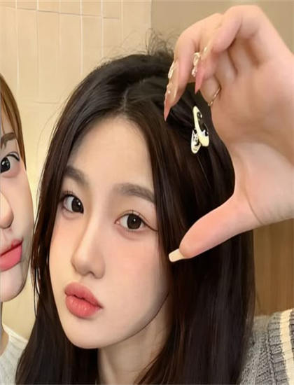 从技术角度看《姐姐好饿之御厨大作战》：微距摄影的艺术表达的技术支持 促进电影产业的升级发展